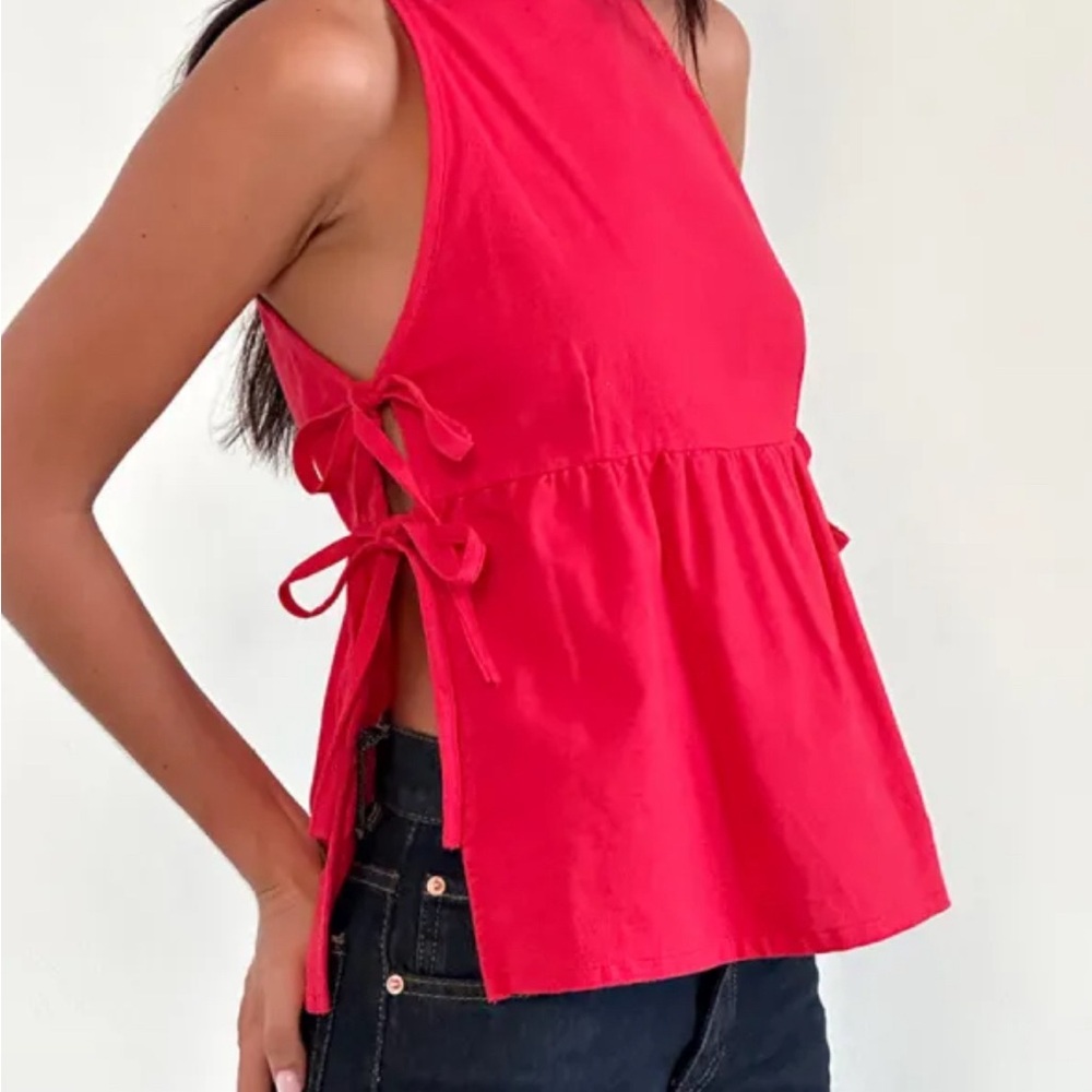 Motel Rocks Chic Red Sleeveless Top with Side Bows